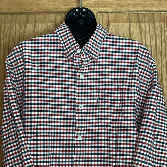 Levi’s red, blue and white checkered button down casual dress shirt EUC … - Picture 3 of 7